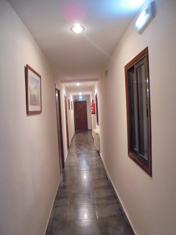Hostal Palacete De Los Arcedianos Tarazona Bagian luar foto