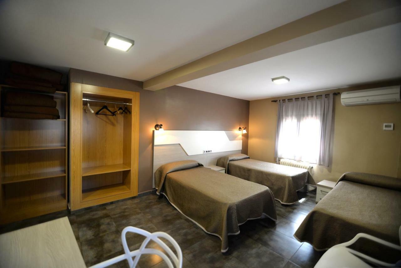 Hostal Palacete De Los Arcedianos Tarazona Bagian luar foto